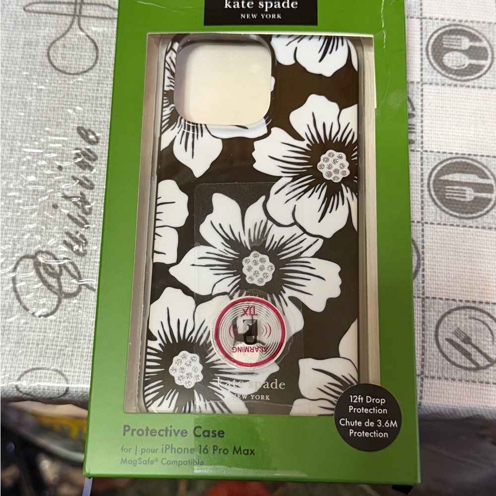 Kate Spade Black and White Floral Case for iPhone 16 Pro Max